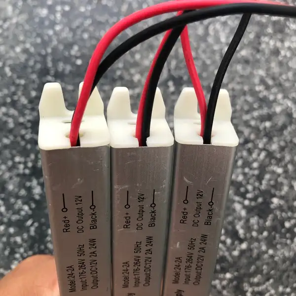 Nguồn đũa 12v 2A